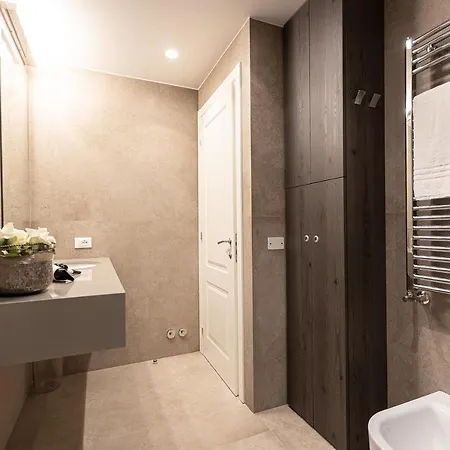 Amazing Via Parigi Apartmán *