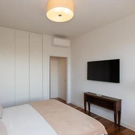 Amazing Via Parigi Apartmán *
