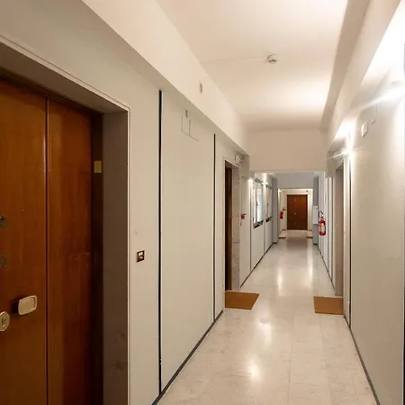 Amazing Via Parigi Apartmán *