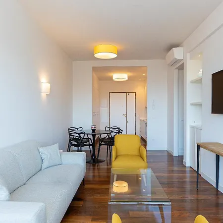 Amazing Via Parigi Apartmán