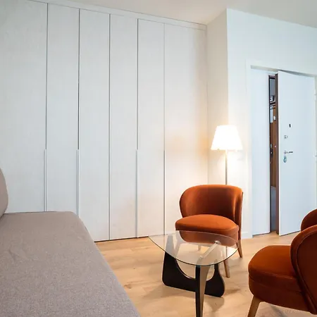 Amazing Via Parigi Roma