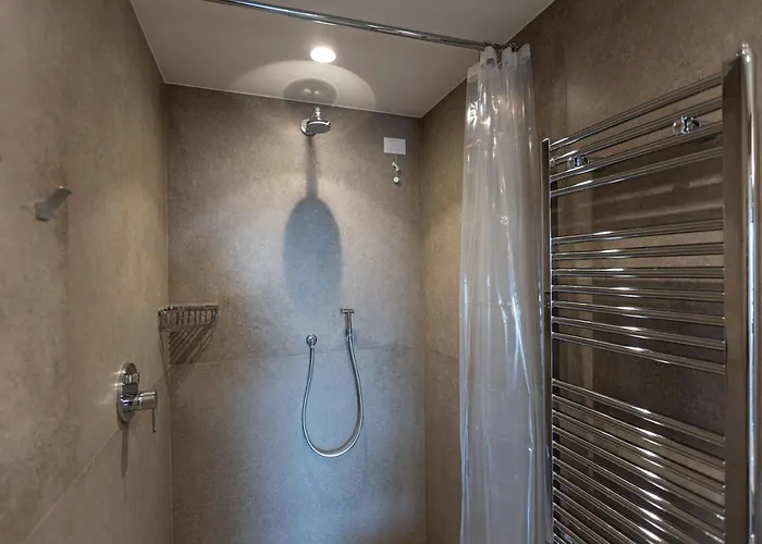 Amazing Via Parigi روما