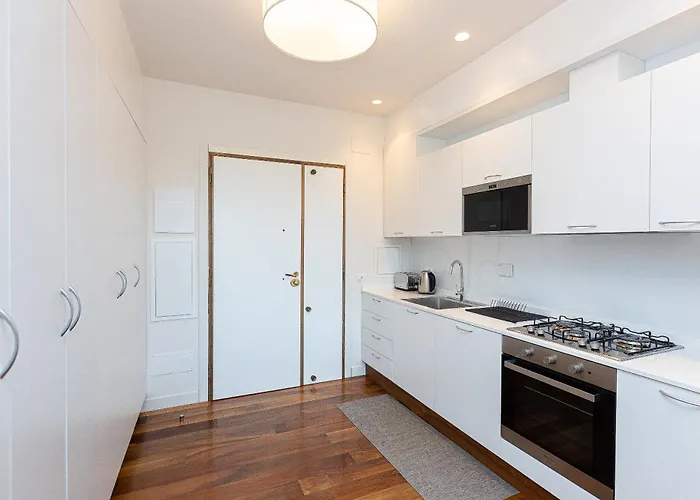 Amazing Via Parigi *