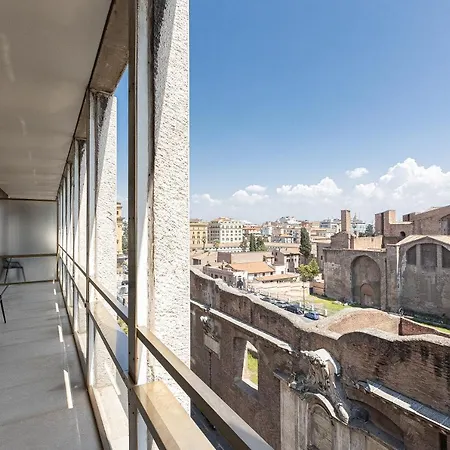 Amazing Via Parigi Rome